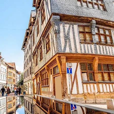 Dock-free Parking Gratuit-cosy-8pers Centreville